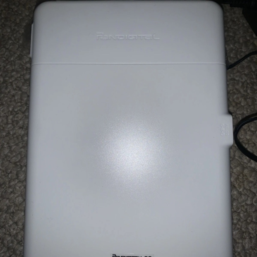 Android Pandigitel Multimedia Tablet eReader - Picture 6 of 6